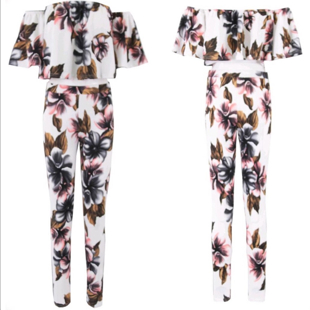 "A Frill Off The Old Block" Floral Set